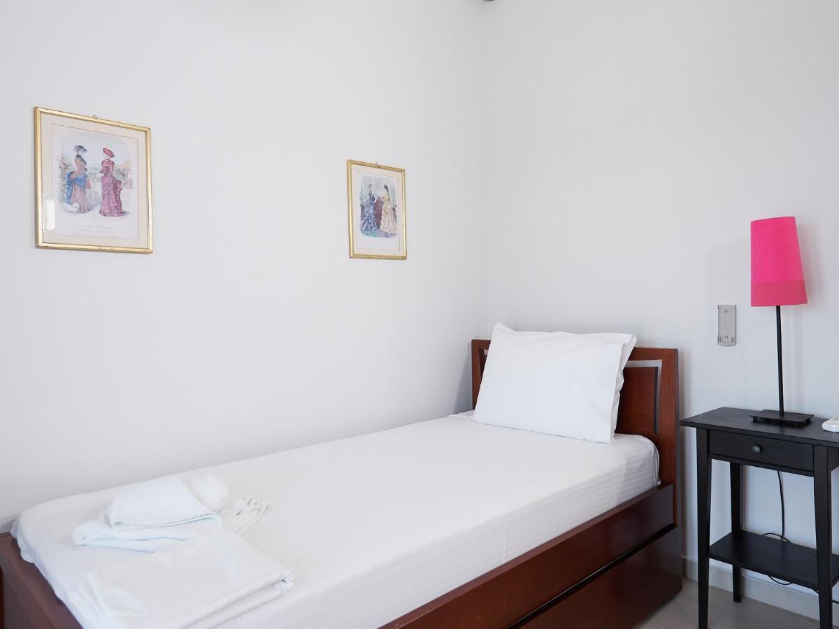 Thea Studios Apartment *